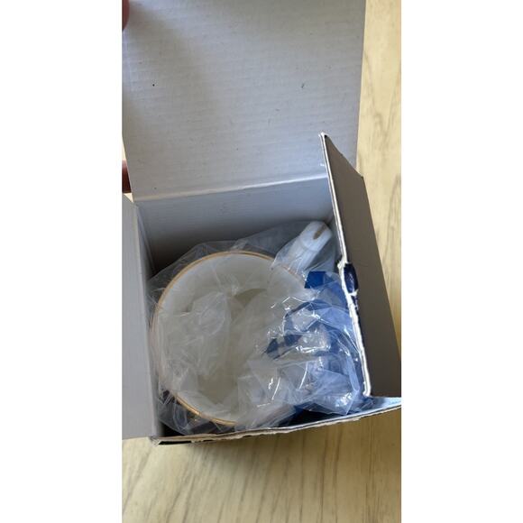 NEW Portrait Mug 2011 Wedding of Prince William & Catherine Aynsley With The Box - Picture 2 of 8